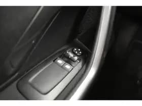 Peugeot 2008 1.2 PureTech 110PK Automaat Navi Cruise PDC V+A thumbnail 35