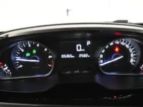 Peugeot 2008 1.2 PureTech 110PK Automaat Navi Cruise PDC V+A thumbnail 5