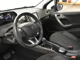 Peugeot 2008 1.2 PureTech 110PK Automaat Navi Cruise PDC V+A thumbnail 41