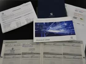 Peugeot 2008 1.2 PureTech 110PK Automaat Navi Cruise PDC V+A thumbnail 6