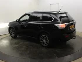 Mitsubishi Outlander 2.0 PHEV Instyle X-Line Dealer onderhouden Trekhaak Pano Vol Leder Camera thumbnail 15