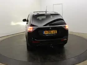 Mitsubishi Outlander 2.0 PHEV Instyle X-Line Dealer onderhouden Trekhaak Pano Vol Leder Camera thumbnail 17