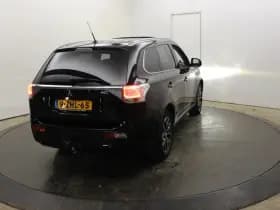 Mitsubishi Outlander 2.0 PHEV Instyle X-Line Dealer onderhouden Trekhaak Pano Vol Leder Camera thumbnail 18
