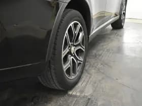 Mitsubishi Outlander 2.0 PHEV Instyle X-Line Dealer onderhouden Trekhaak Pano Vol Leder Camera thumbnail 20