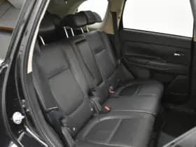 Mitsubishi Outlander 2.0 PHEV Instyle X-Line Dealer onderhouden Trekhaak Pano Vol Leder Camera thumbnail 27