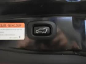 Mitsubishi Outlander 2.0 PHEV Instyle X-Line Dealer onderhouden Trekhaak Pano Vol Leder Camera thumbnail 4