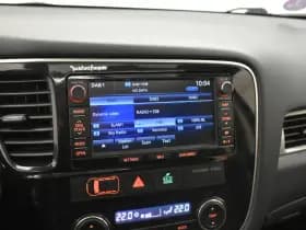 Mitsubishi Outlander 2.0 PHEV Instyle X-Line Dealer onderhouden Trekhaak Pano Vol Leder Camera thumbnail 41