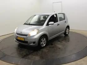 Daihatsu Sirion 2 1.0-12V 70PK Premium 5 Pers 5Drs Airco El Ramen APK 11-2026 thumbnail 33