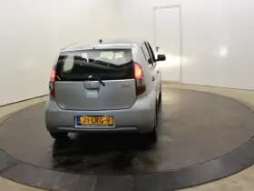 Daihatsu Sirion 2 1.0-12V 70PK Premium 5 Pers 5Drs Airco El Ramen APK 11-2026 thumbnail 48