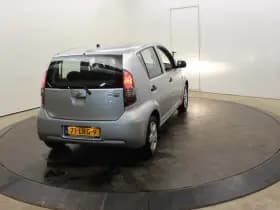 Daihatsu Sirion 2 1.0-12V 70PK Premium 5 Pers 5Drs Airco El Ramen APK 11-2026 thumbnail 49