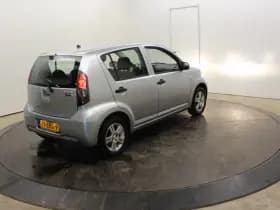 Daihatsu Sirion 2 1.0-12V 70PK Premium 5 Pers 5Drs Airco El Ramen APK 11-2026 thumbnail 51