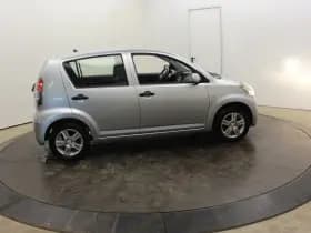 Daihatsu Sirion 2 1.0-12V 70PK Premium 5 Pers 5Drs Airco El Ramen APK 11-2026 thumbnail 55