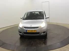 Daihatsu Sirion 2 1.0-12V 70PK Premium 5 Pers 5Drs Airco El Ramen APK 11-2026 thumbnail 66