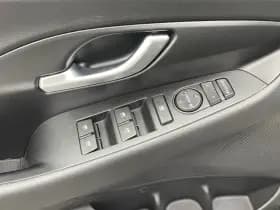 Hyundai I30 1.0 T-GDi MHEV Camera Virtual Groot Navi Schem CarPlay thumbnail 5