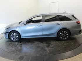 Kia Ceed 1.6 GDI PHEV DynamicPlusline thumbnail 13