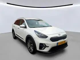 Kia E-Niro ExecutiveLine 64 kWh Camera Vol Leder mem Seats parelmoerlak thumbnail 2