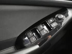 Mazda 3 2.0 SkyActiv-G 120 Camera Bose Head-up Winter pack Navi thumbnail 25