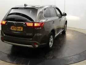 Mitsubishi Outlander 2.0 PHEV Business Edition thumbnail 4