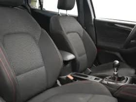 Ford Focus Wagon 155 PK ST Line X Trekh EL aKlep Camera B&O Winterpack thumbnail 19