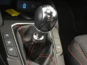 Ford Focus Wagon 155 PK ST Line X Trekh EL aKlep Camera B&O Winterpack thumbnail 27