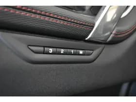 Land Rover Discovery Sport P300e 1.5 R-Dynamic SE Pano Trekh Cam Vol Leder Winterpack Dhoek Mem-Seats thumbnail 11