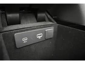 Land Rover Range Rover Velar 2.0 P400e R-Dynamic Trekh Pano Cam El-Stoelen + aKlep Dhoek Meridian thumbnail 46