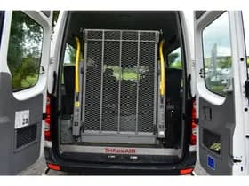Volkswagen Crafter 35 2.0 TDI L2H1 Combi 9Pers Airco Rolstoellift Camper BPM Vrij thumbnail 9