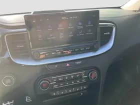 Kia XCeed thumbnail 15