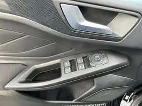 Ford Focus thumbnail 10