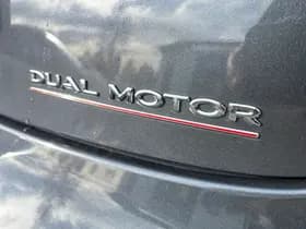 Tesla Model 3 thumbnail 3