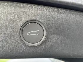 Tesla Model 3 thumbnail 27