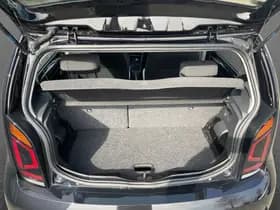 Volkswagen Up! 1.0 BMT high up! | Pano | Cruise | Camera | Leder thumbnail 18