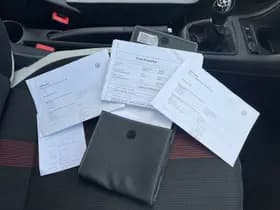 Volkswagen Up! 1.0 BMT high up! | Pano | Cruise | Camera | Leder thumbnail 24