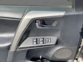 Toyota RAV4 thumbnail 14