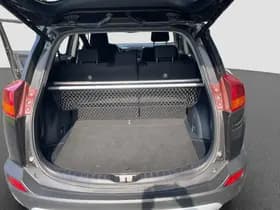 Toyota RAV4 thumbnail 16