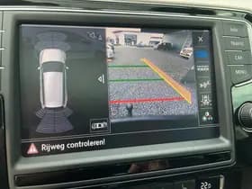 Volkswagen Passat thumbnail 17