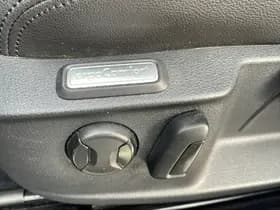 Volkswagen Passat thumbnail 24