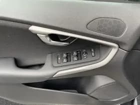 Volvo V40 thumbnail 9