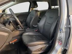 Ford Focus Wagon 1.5 TDCI Titanium Edition Leder | Navi | D.hoek | Trekhaak thumbnail 11