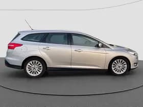 Ford Focus Wagon 1.5 TDCI Titanium Edition Leder | Navi | D.hoek | Trekhaak thumbnail 4