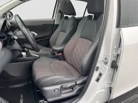 Toyota Yaris Cross 1.5 Hybrid AWD Executive | Panodak | HUD | Trekhaak | 360 camera thumbnail 11