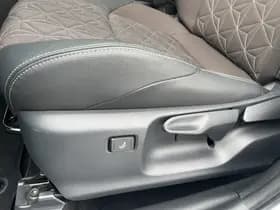 Toyota Yaris Cross 1.5 Hybrid AWD Executive | Panodak | HUD | Trekhaak | 360 camera thumbnail 24