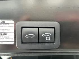 Toyota Yaris Cross 1.5 Hybrid AWD Executive | Panodak | HUD | Trekhaak | 360 camera thumbnail 27