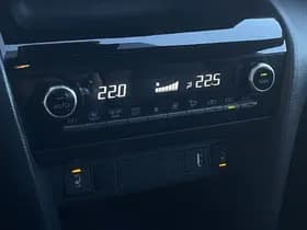 Toyota Yaris Cross 1.5 Hybrid Business Plus Dodehoek | Camera | Carplay | Halfleder thumbnail 17