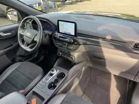 Ford Kuga thumbnail 4