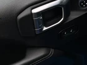 Jeep Wrangler Unlimited 4xe 380 Sahara thumbnail 22