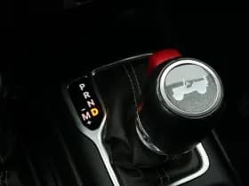 Jeep Wrangler Unlimited 4xe 380 Sahara thumbnail 28