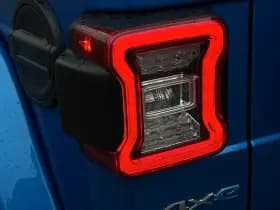 Jeep Wrangler Unlimited 4xe 380 Sahara thumbnail 9