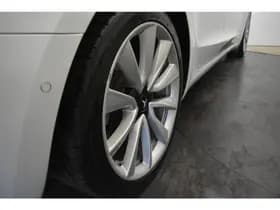 Tesla Model 3 Long Range AWD 75 kWh thumbnail 2