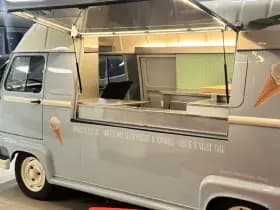 Renault Estafette Food-truck thumbnail 2